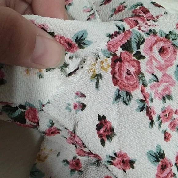 SALE! Mom & Co. Maternity Top Sz.S Couple Fixable Flaws (BX82) - Picture 9 of 9